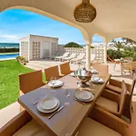 1100 Beachfront First Line