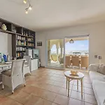 1100 Beachfront First Line ヴィラ マルベーリャ