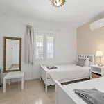 فيلة 1100 Beachfront First Line ماربيا