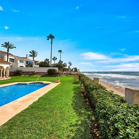 Villa 1100 Beachfront First Line Marbella