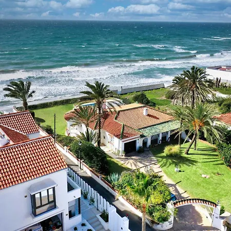 1100 Beachfront First Line *