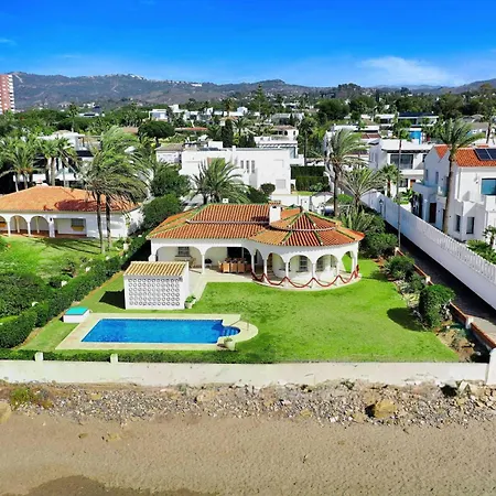 Villa 1100 Beachfront First Line