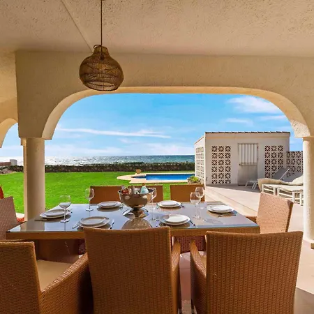 1100 Beachfront First Line Villa *