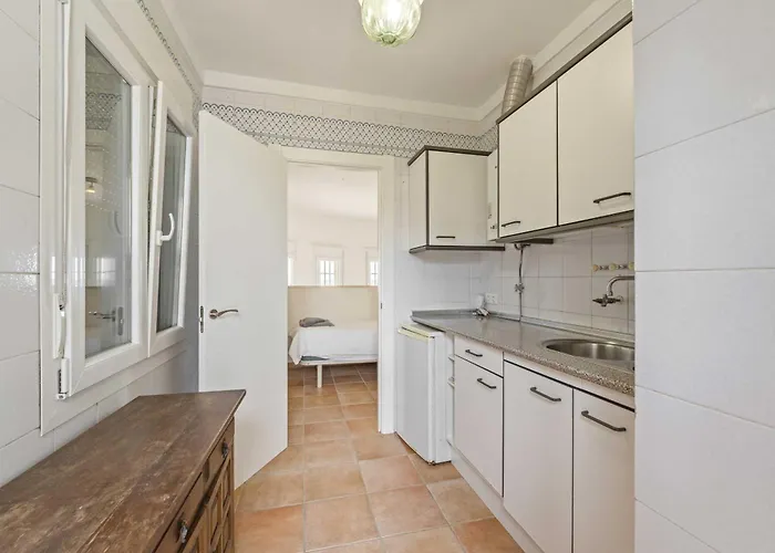 1100 Beachfront First Line * Марбелья