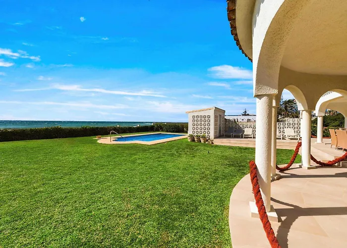 1100 Beachfront First Line 别墅 *